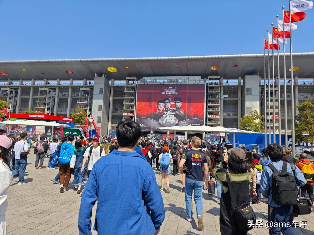 包含火爆比赛引爆场面，激情澎湃迷恋无法自拔的词条